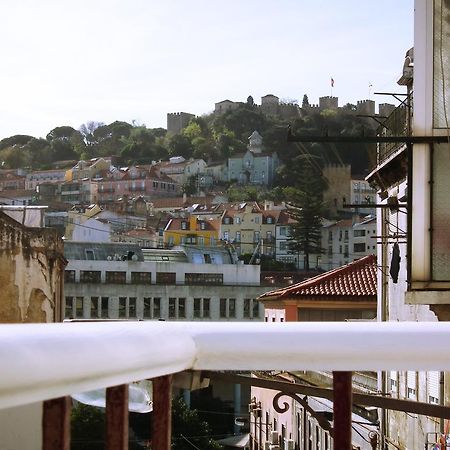 Cozy Apartment With Castel View Lisbon Exterior photo