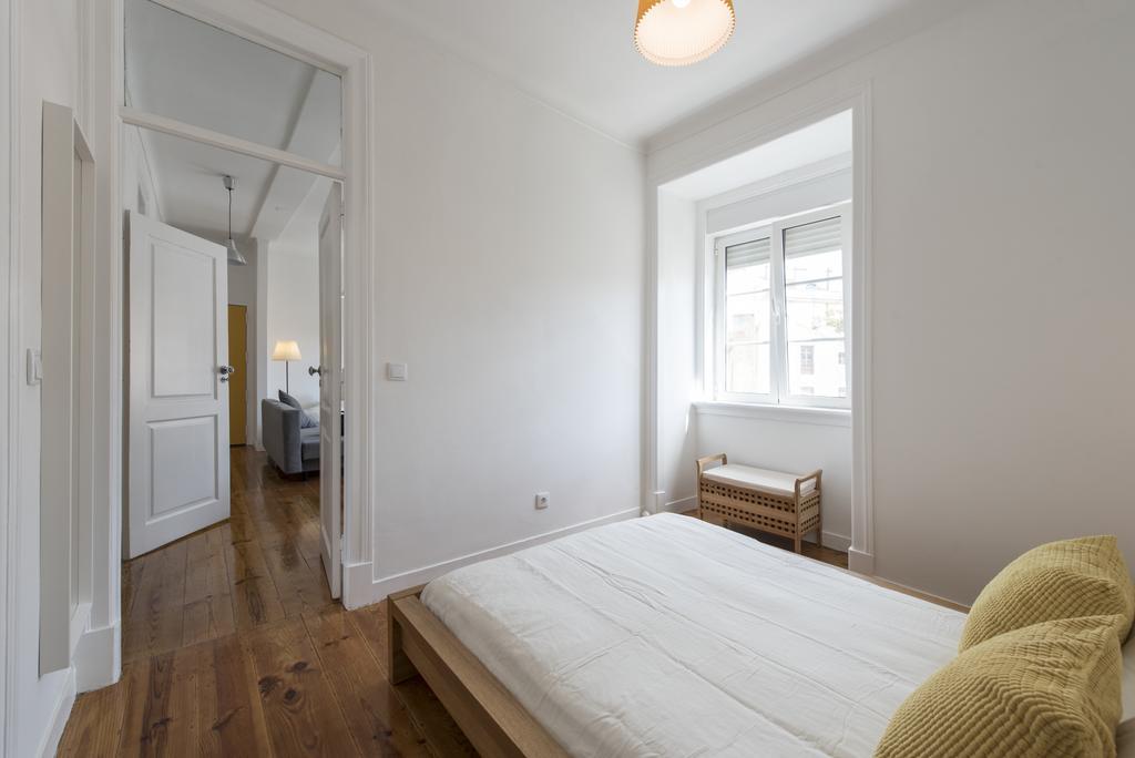 Cozy Apartment With Castel View Lisbon Exterior photo