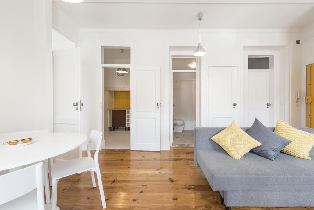 Cozy Apartment With Castel View Lisbon Exterior photo