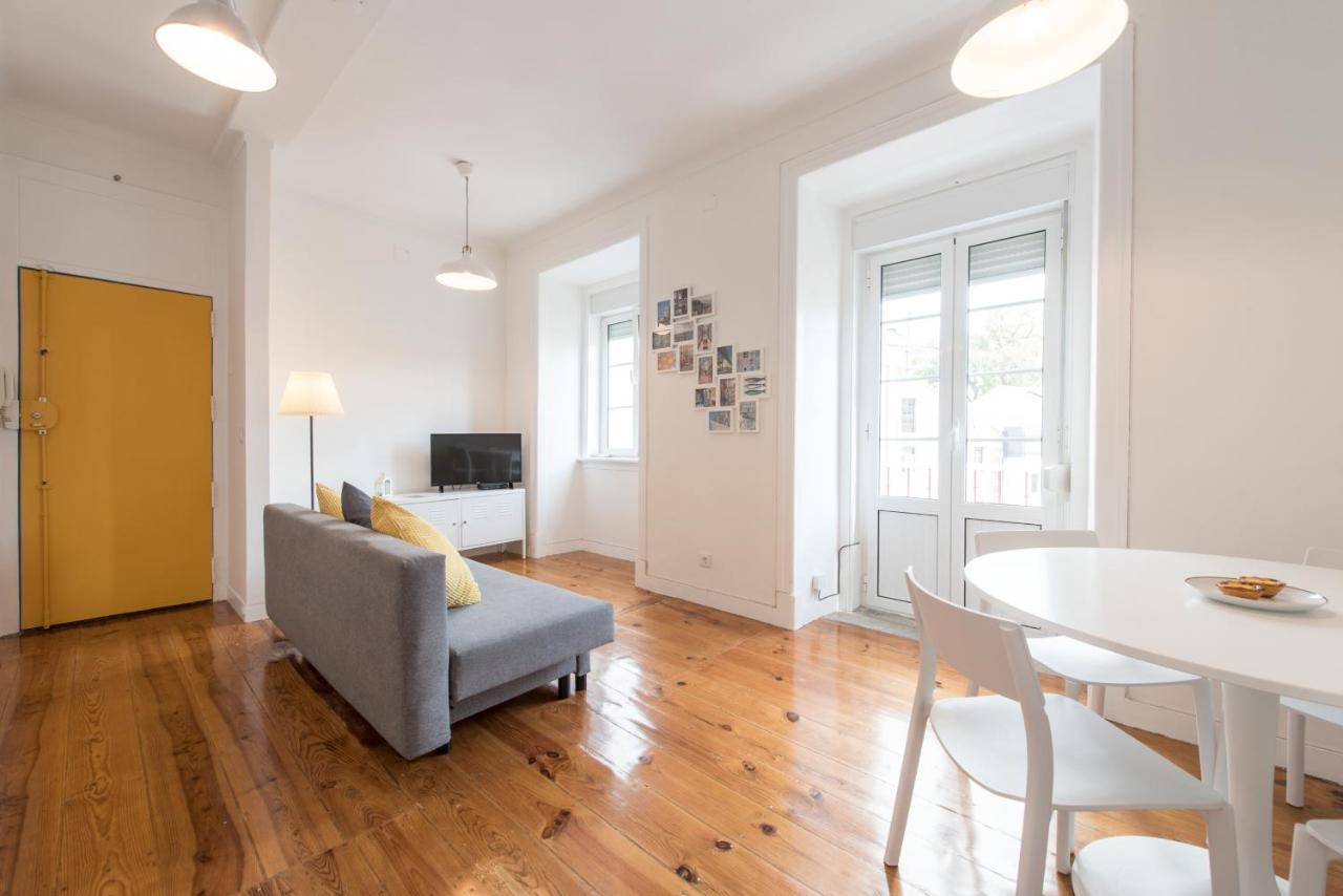 Cozy Apartment With Castel View Lisbon Exterior photo