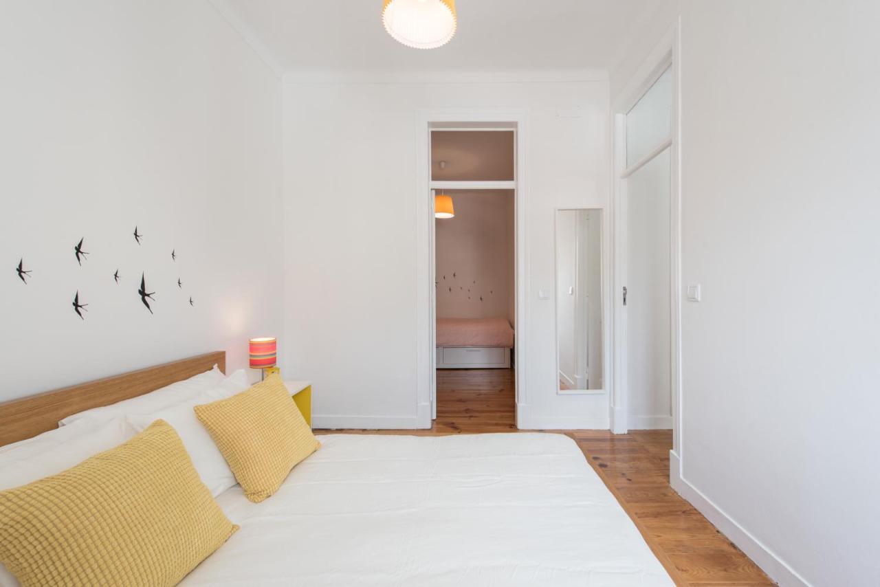 Cozy Apartment With Castel View Lisbon Exterior photo